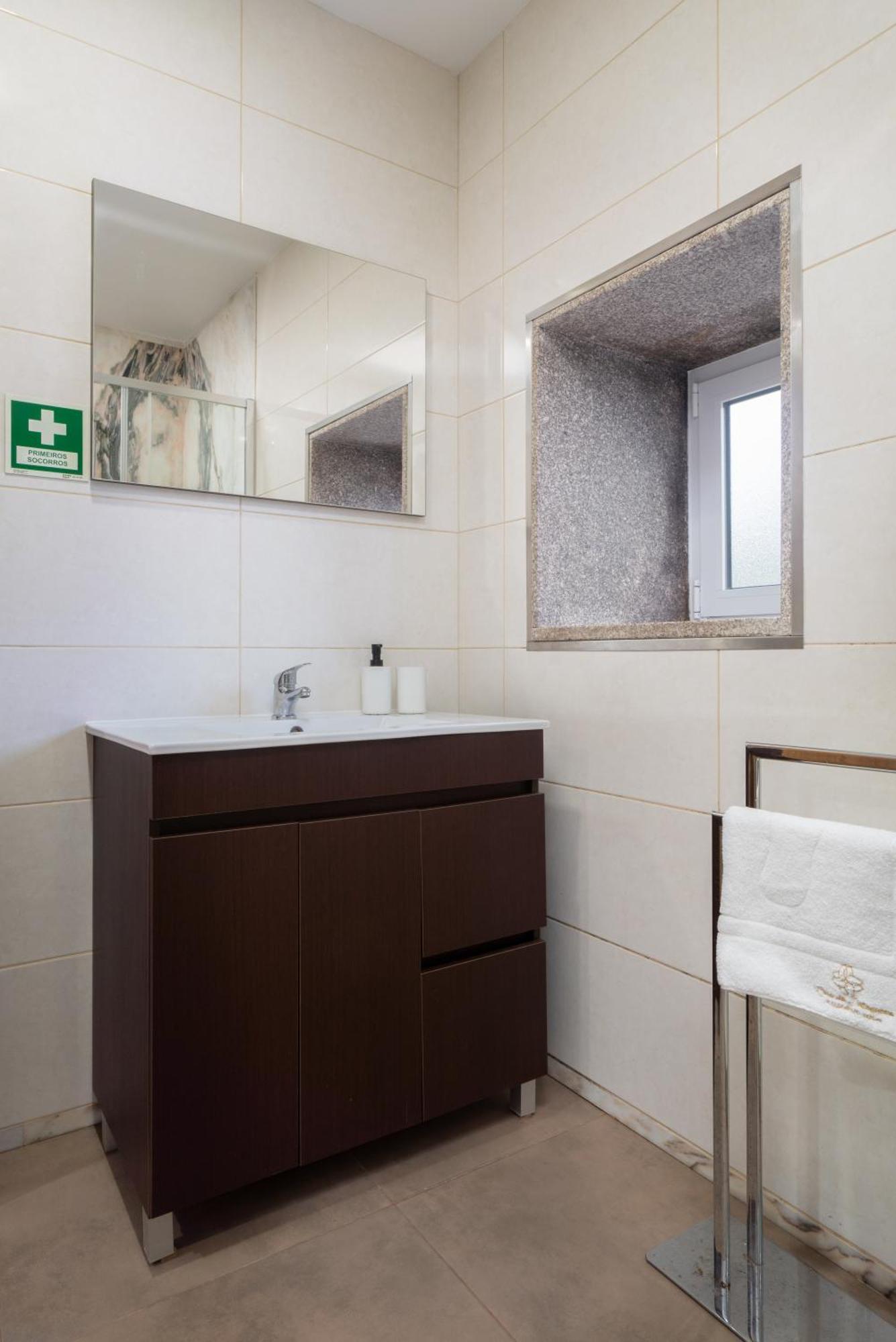 Casa Da Petisqueira 61 - Paredes-oporto